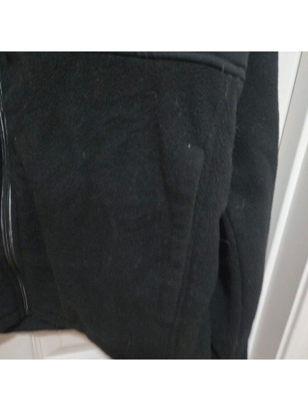 New Balance Black Quilted Fleece Hybrid Jacket Women’s M - Picture 9 of 12